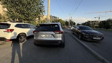 Продажа авто: Toyota RAV4: 2021 г., 2.5 л, Автомат, Бензин, Кроссовер — 6