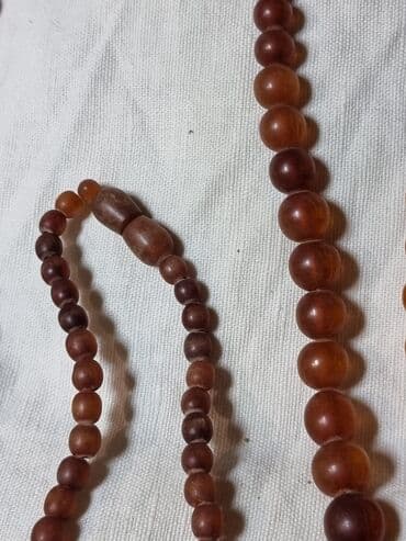 бонбоньерки из сухофруктов: Янтарные БУСЫ КАЛИНИНГРАД СССР БОЛЬШИЕ длинные Цена - 22 000 сом — 6