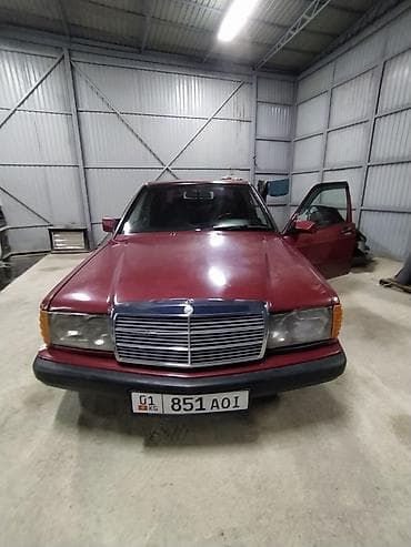 тик: Mercedes-Benz 190: 1992 г., 2 л, Автомат, Седан — 1