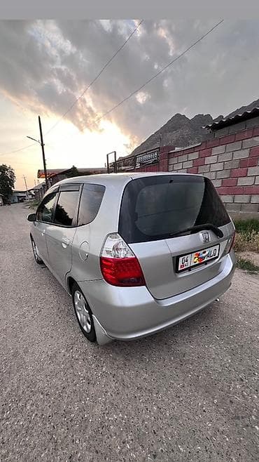 морда фит: Honda Fit: 2003 г., 1.3 л, Автомат, Бензин, Хэтчбэк — 1