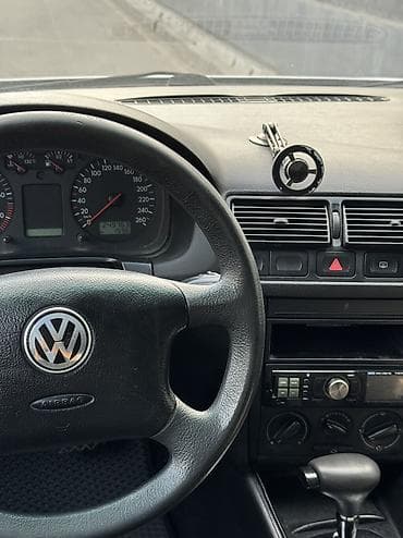 Продажа авто: Volkswagen Golf: 2002 г., 1.6 л, Автомат, Бензин, Хэтчбэк — 6