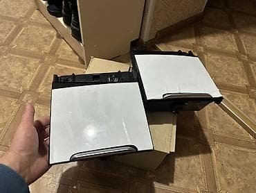 уто 704: 🚗 Выдвижной ящик центральной консоли для Kia K7 Продаётся — 1