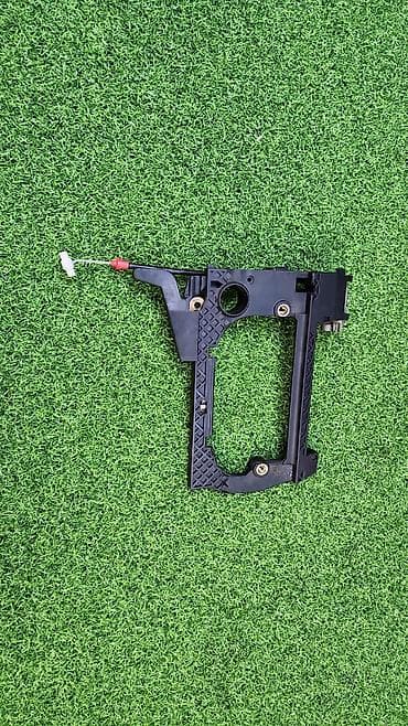 Рамка пер правая е39 Год 2000 В отличном состоянии, очень большой