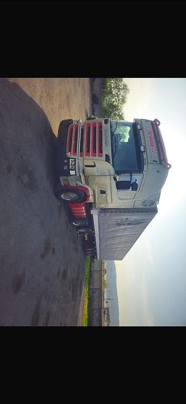 kia rio 2011: Тягач, Scania, 2008 г., Тентованный — 3