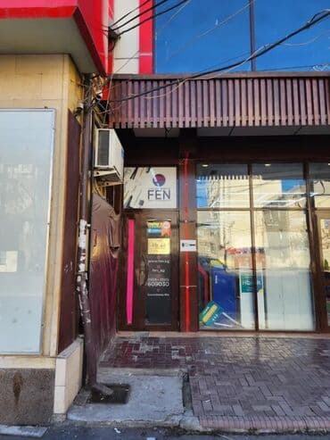 продаю дом под орозбекова бишкеке: Сдаю Магазин, Отдельностоящий магазин, 100 м² 1 линия — 2