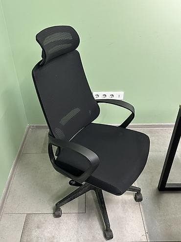 Офисное кресло, С колесиками, цвет - Черный