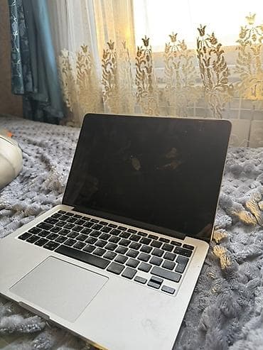 Apple MacBook Pro 13" (серия Unibody, алюминиевый корпус) - Диагональ