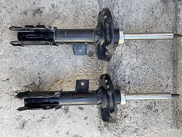 сена портер: Передний амортизатор Hyundai 2019 г., Б/у, Оригинал — 1