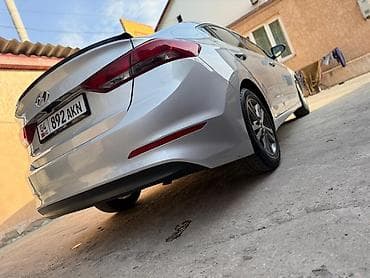 Продажа авто: Hyundai Elantra: 2018 г., 0.2 л, Автомат, Бензин, Седан — 4
