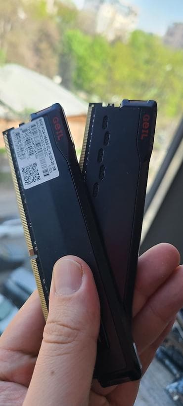 Техника жана электроника: Оперативдик эс-тутум, Колдонулган, 16 ГБ, DDR4, 3200 МГц, ПК үчүн — 3