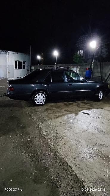 мерседес 124 стоп: Mercedes-Benz W124: 1991 г., Седан — 4
