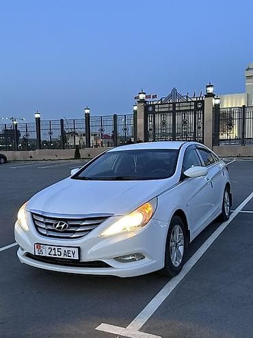 саната ка 5: Hyundai Sonata: 2010 г., 2 л, Автомат, Газ, Седан — 2