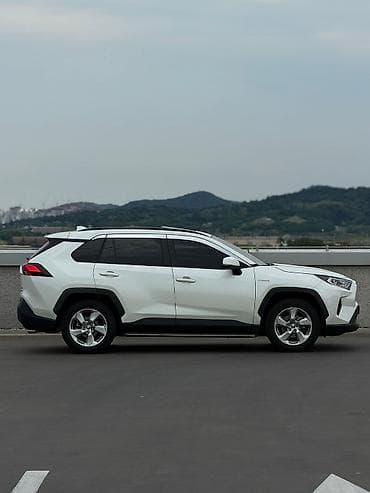 avalon 2017: Toyota RAV4: 2021 г., 2.5 л, Автомат, Гибрид, Кроссовер — 2