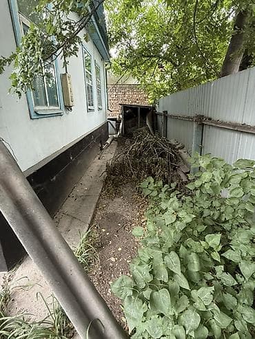 дом дом: Продается Дом (5 соток) в Токмаке рапологается по М. Горького ( за — 3