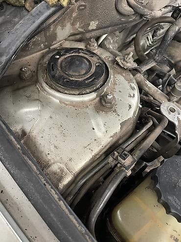 тайото прадо: Toyota Avensis: 2003 г., 2 л, Автомат, Бензин, Седан — 9