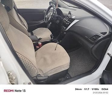 Транспорт: Hyundai Solaris: 2015 г., 1.4 л, Седан — 6