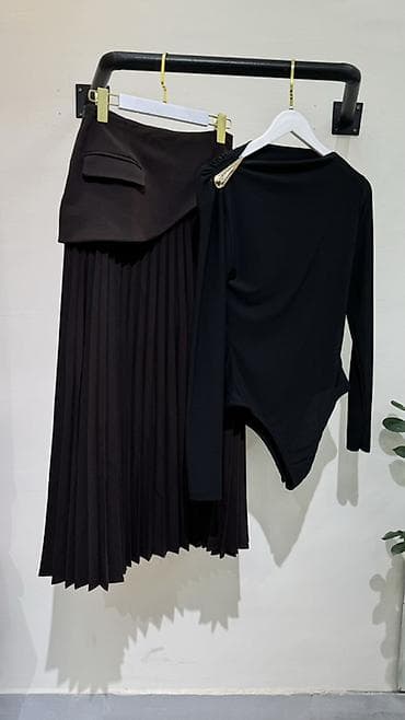Костюм с юбкой, Модель юбки: Плиссе, Миди, Топ, Италия, S, M