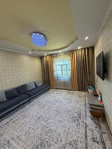 Кыймылсыз мүлк: 🏡 Продаётся уютный дом в жилмассиве Алтын Ордо! 📍 Отличное — 10