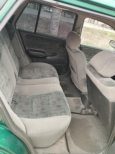 машина жыгули: Mazda 626: 1999 г., 2 л, Кол менен иштөөчү, Универсал — 5