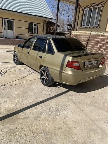 colf 3: Daewoo Nexia: 2010 г., 1.5 л, Механика, Бензин, Седан — 4