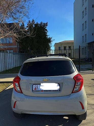 suzuki samurai: Chevrolet Spark: 2018 г., 1 л, Автомат, Бензин, Хэтчбэк — 4