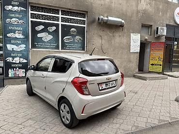 byd leopard 7: Chevrolet Spark: 2017 г., 1 л, Автомат, Бензин, Хэтчбэк — 3