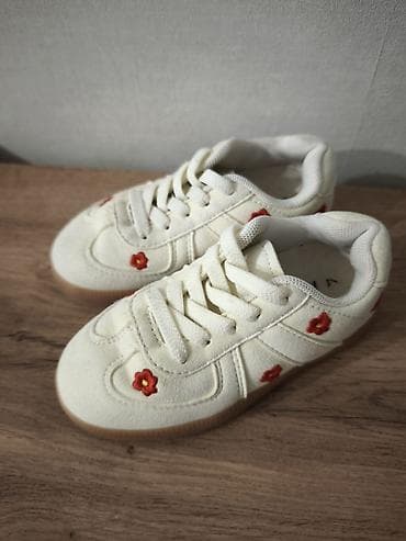 Боди: Продам ботасы в отличном состоянии. По стельке 16,5 см. Писать в — 3