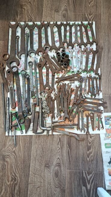Продаю советские гаечные ключи,головки гаечных ключей,отвесы,газовый