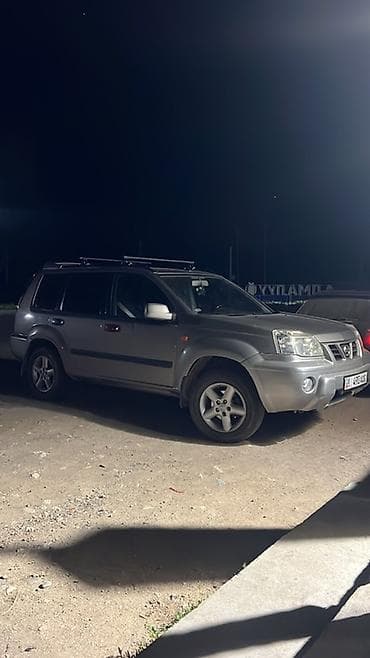 Унаа сатуу: Nissan X-Trail: 2004 г., 2 л, Кол менен иштөөчү, Бензин, Кроссовер — 1