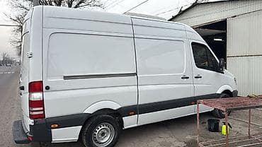 пол спринтер: Mercedes-Benz Спринтер: 2010 г., Механика, Дизель, Фургон — 5