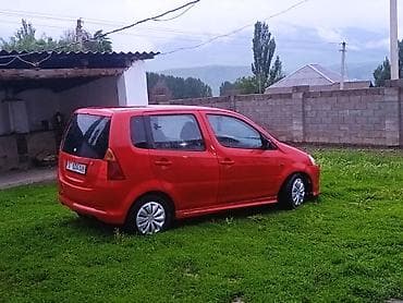 jac t9: Daihatsu YRV: 2002 г., 1.3 л, Механика, Бензин, Универсал — 1