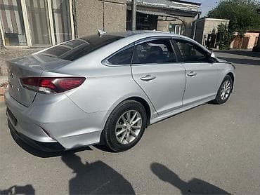 соларис 2015: Hyundai Sonata: 2018 г., 2 л, Автомат, Газ, Седан — 2