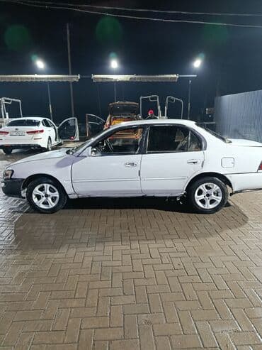 tayota runx: Toyota Corolla: 1991 г., 1.6 л, Автомат, Бензин, Седан — 4