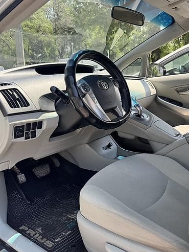prius 50: Toyota Prius: 2013 г., Вариатор, Гибрид, Хэтчбэк — 3
