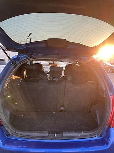 Транспорт: Toyota Yaris: 2007 г., 1.3 л, Робот, Бензин, Хэтчбэк — 9