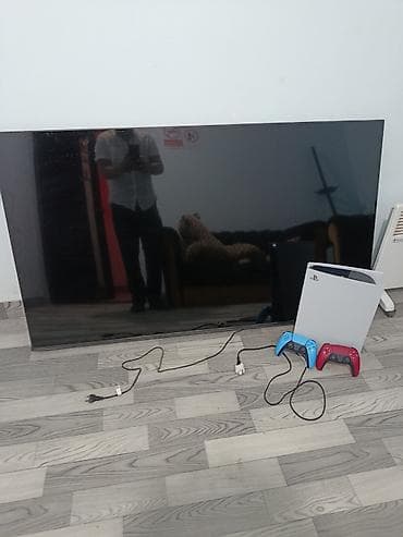 Игровой комплект: игровая консоль PlayStation 5 (вертикальная