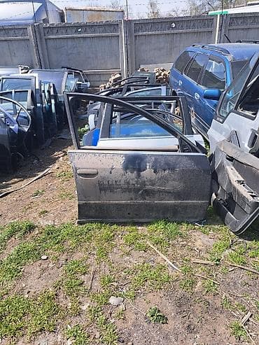 Автозапчасти: Передняя правая Audi, Б/у, Оригинал — 1