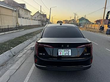 li auto: Huanghai : 2024 г., Электромобиль, Седан — 3