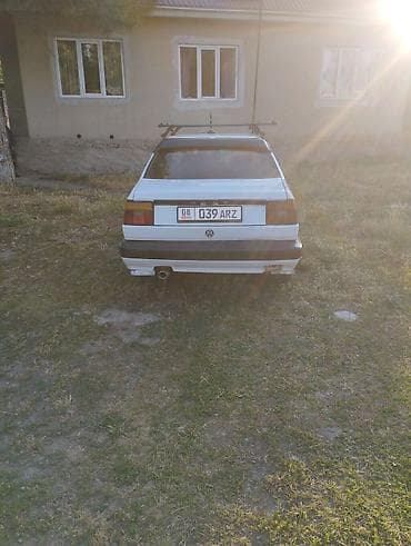 порш авто: Volkswagen Jetta: 1992 г., Механика, Седан — 3