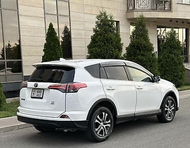 Транспорт: Toyota RAV4: 2018 г., 2.5 л, Автомат, Бензин, Кроссовер — 4