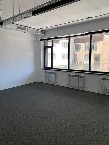 Недвижимость: Аренда офисов, 37 м², В бизнес центре, 1 линия, С отдельной кухней, С отдельным входом — 9