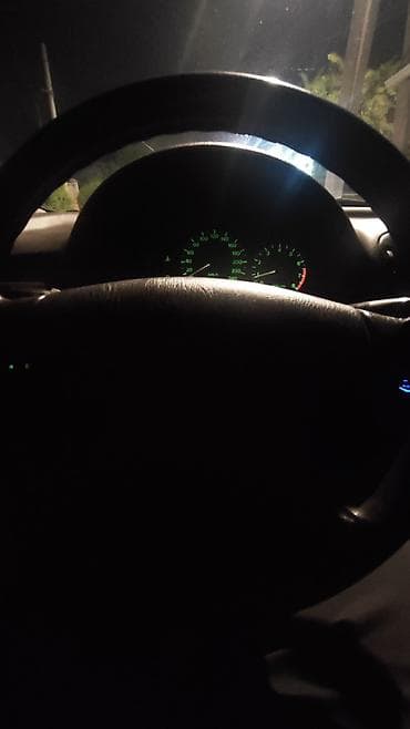 odyssey 2002: Mazda 626: 1998 г., 1.8 л, Ручные, Бензин, Седан — 8