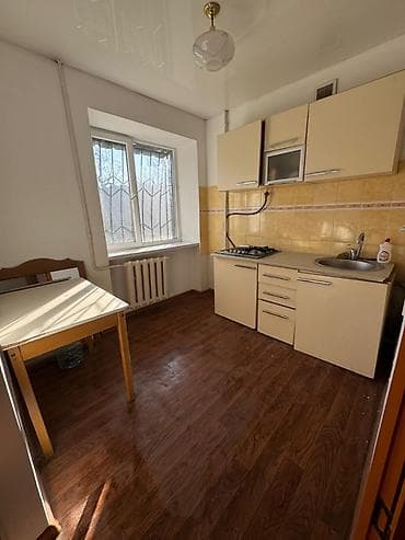 Недвижимость: 1 комната, 30 м², Хрущевка, 2 этаж — 1