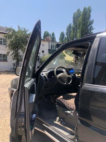 продаю или меняю с доплатой мне: Nissan Terrano: 1995 г., 2.4 л, Механика, Газ, Внедорожник — 1