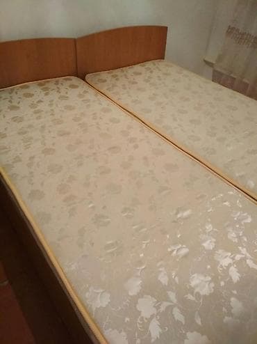sofa bed: Продаю две кровати, можно по отдельности 2.0*0.85 см с матрасом. Цена — 1