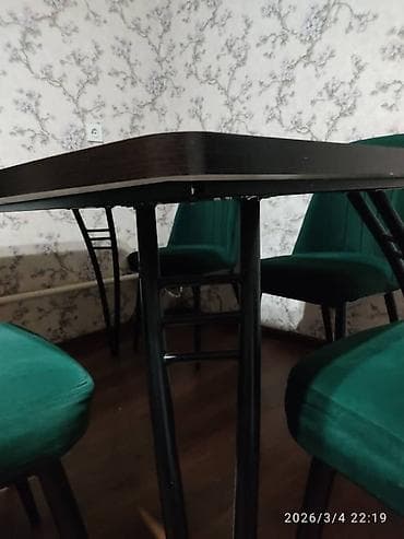 small table: Кухонный стол и стул, цвет - Зеленый — 4