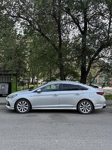 Продажа авто: Hyundai Sonata: 2018 г., 2 л, Автомат, Газ, Седан — 4