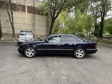 Унаа: Mercedes-Benz E-Class: 2001 г., 2 л, Кол менен иштөөчү, Бензин, Седан — 4