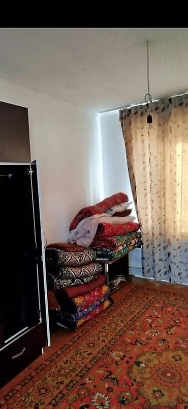 токмакская 25: 60 м², 3 комнаты, Забор, огорожен — 4