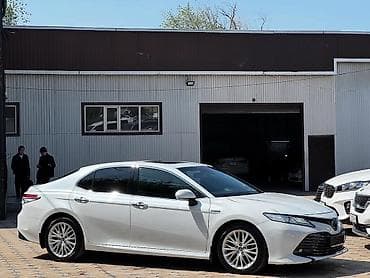 camry 5: Toyota Camry: 2018 г., 2.5 л, Автомат, Гибрид, Седан — 1